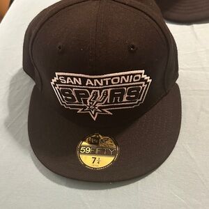 San Antonio Spurs Black Cap 7 1/4
